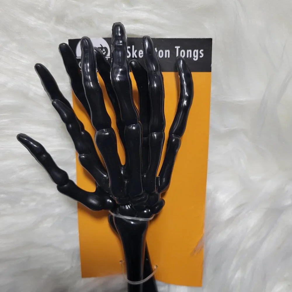 Skeleton Tongs Set